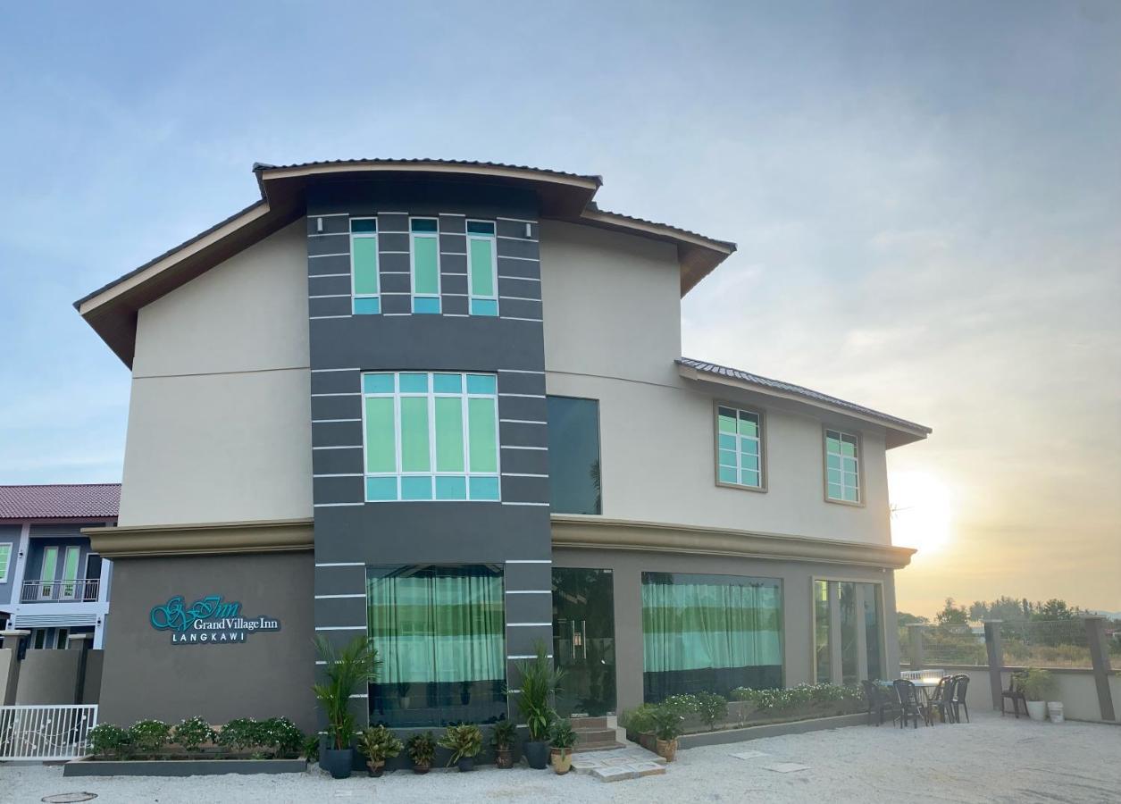 Grand Village Inn Pantai Cenang  Exterior foto