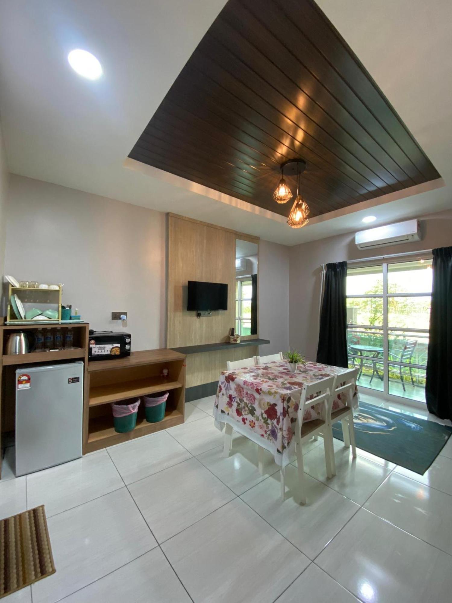 Grand Village Inn Pantai Cenang  Exterior foto