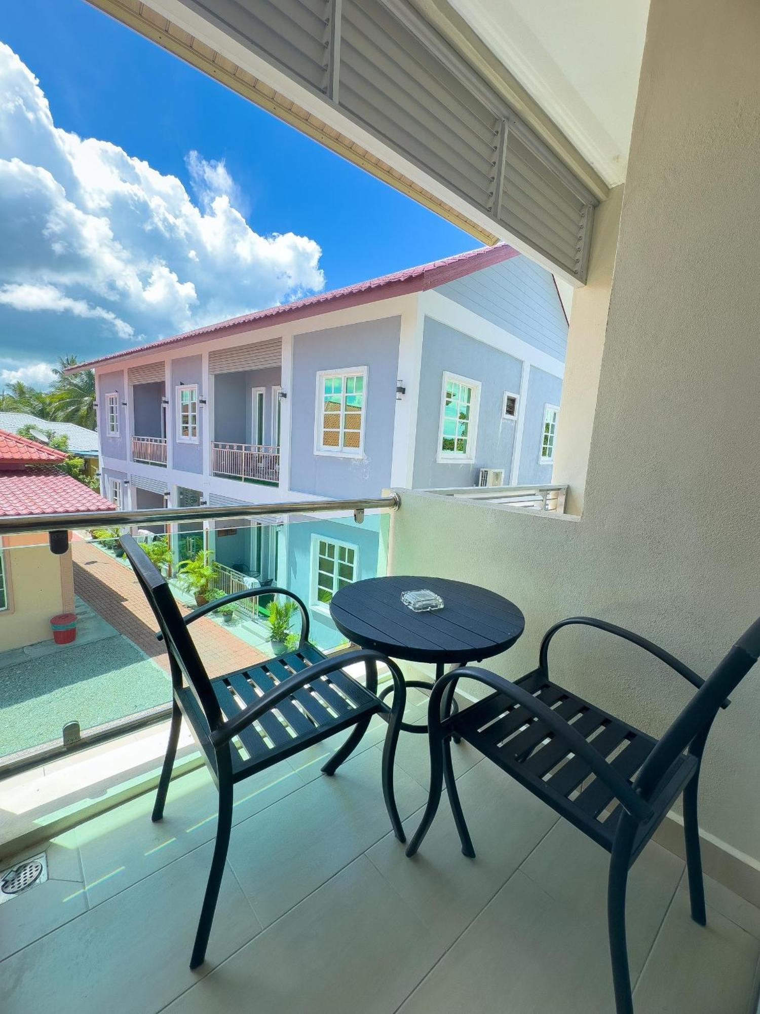 Grand Village Inn Pantai Cenang  Exterior foto