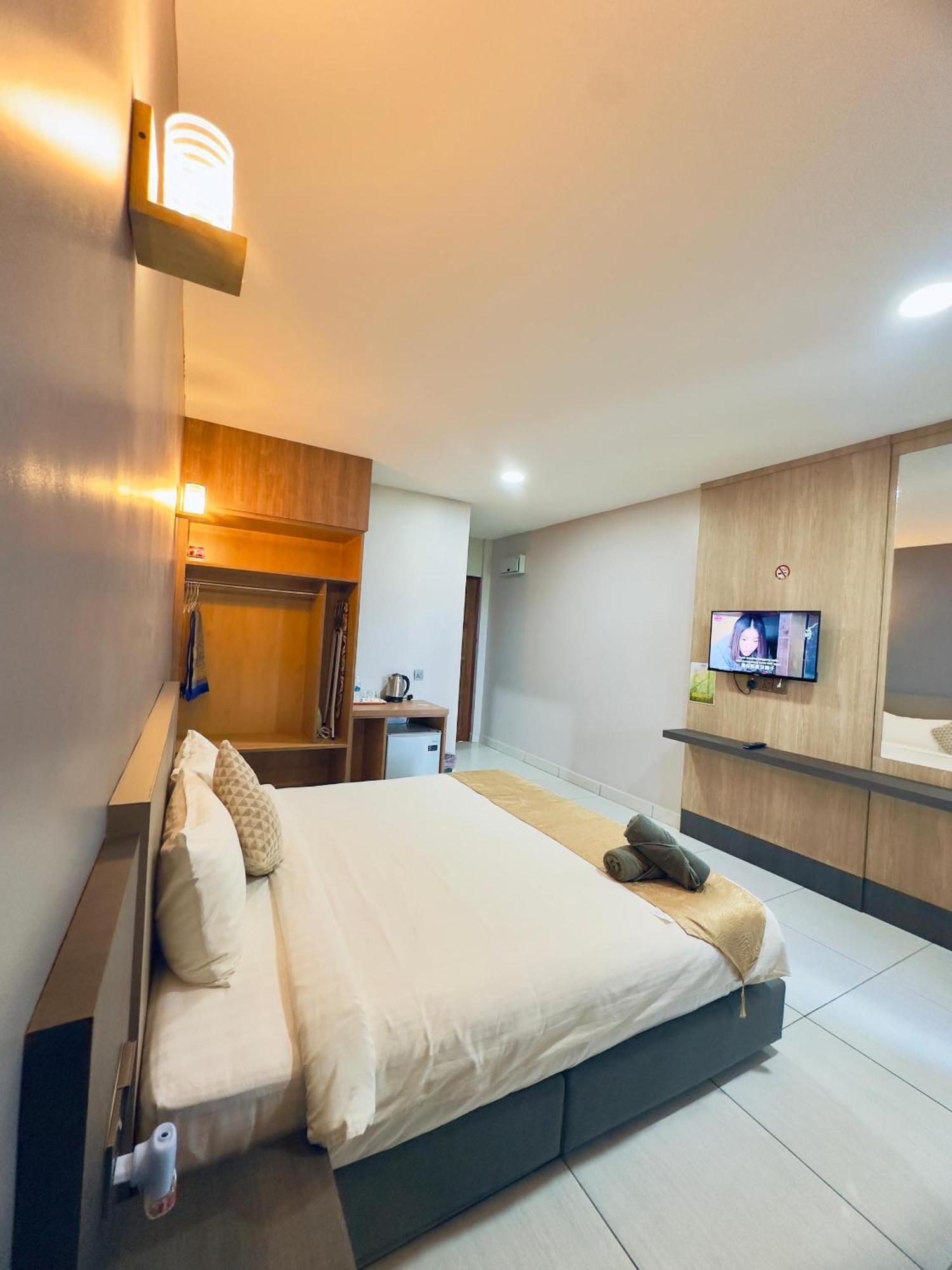 Grand Village Inn Pantai Cenang  Exterior foto